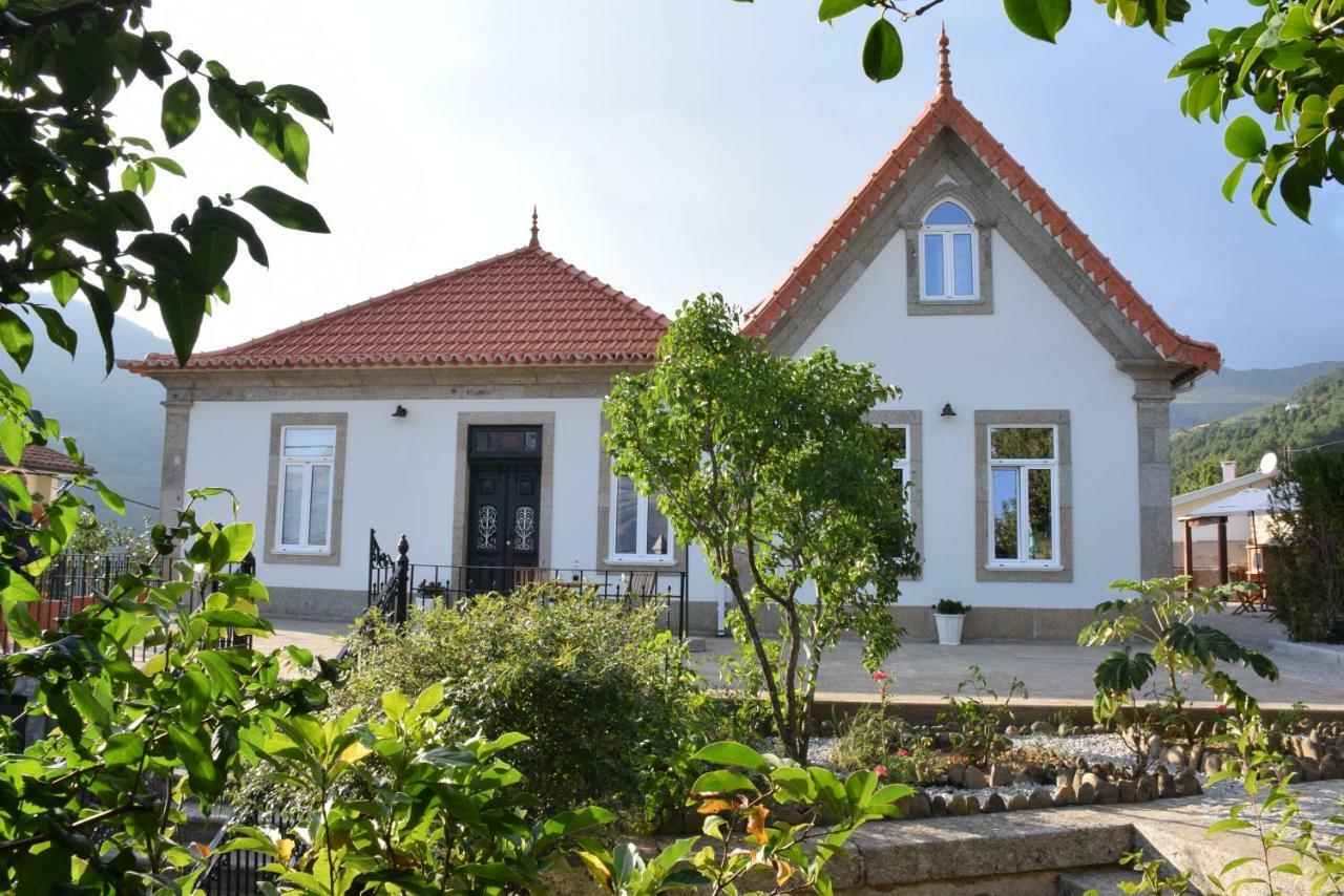 فندق Casa De Carrapatelo Mesão Frio المظهر الخارجي الصورة